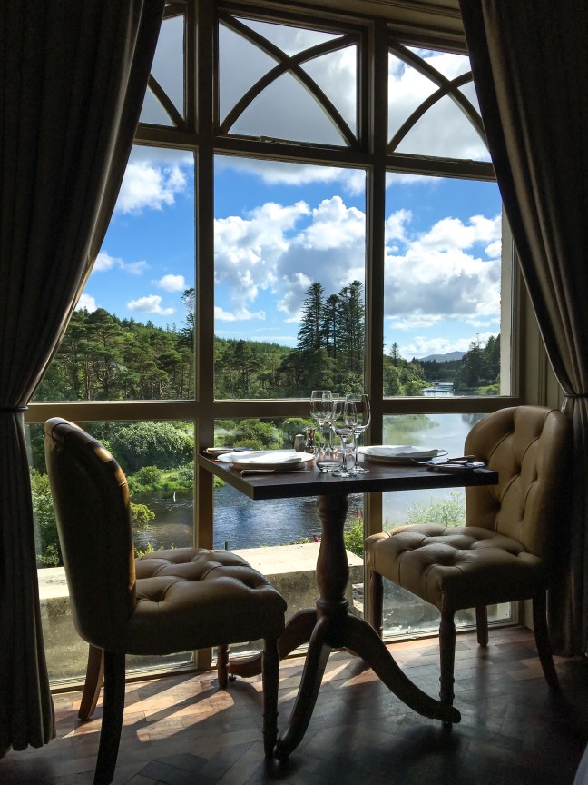 ballynahinch-dining-river-view